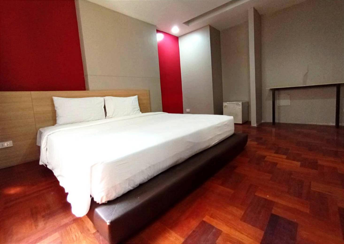 Go Inn Silom - Bts Saint Louis Bangkok Bagian luar foto