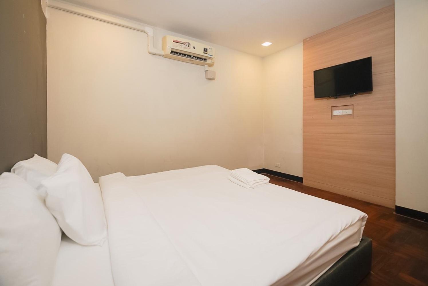 Go Inn Silom - Bts Saint Louis Bangkok Bagian luar foto